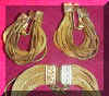 hobegoldsetclasps.jpg (18363 bytes)